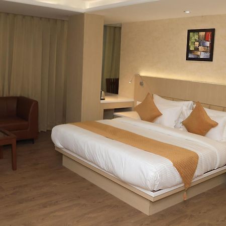 Hotel Radiance Bareilly Exterior photo