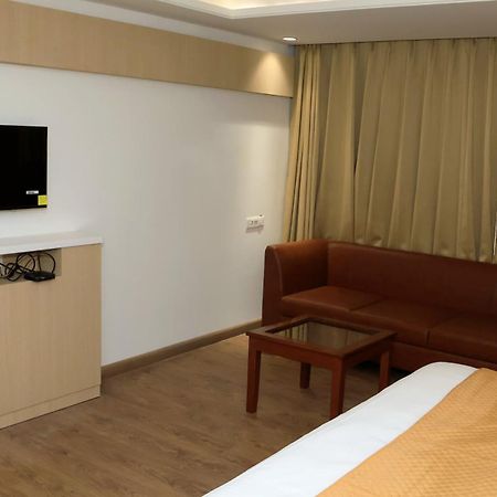 Hotel Radiance Bareilly Exterior photo