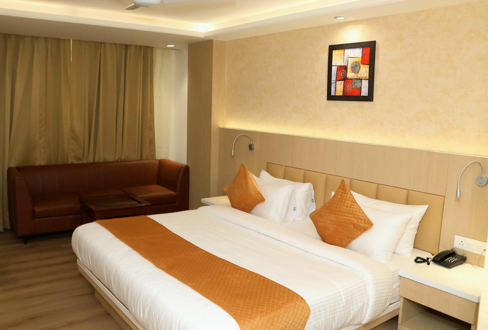 Hotel Radiance Bareilly Exterior photo