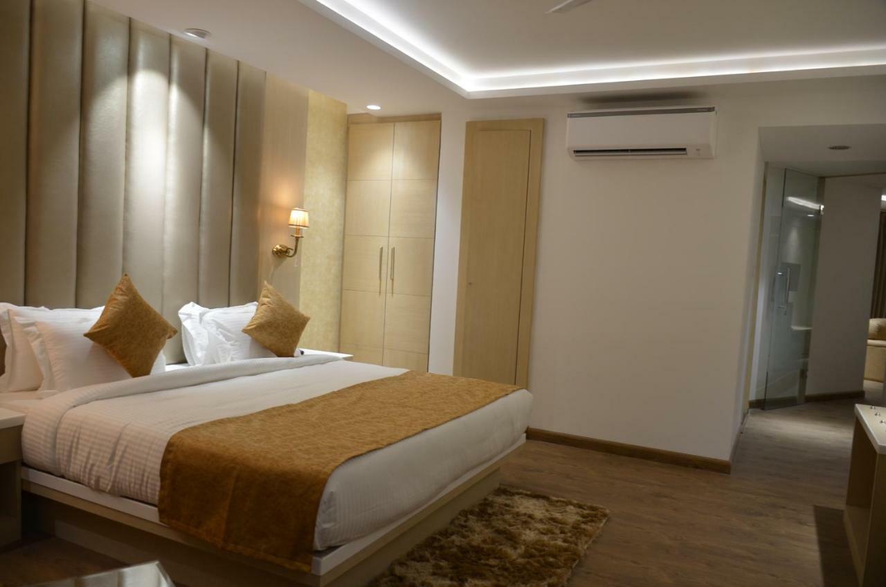 Hotel Radiance Bareilly Exterior photo