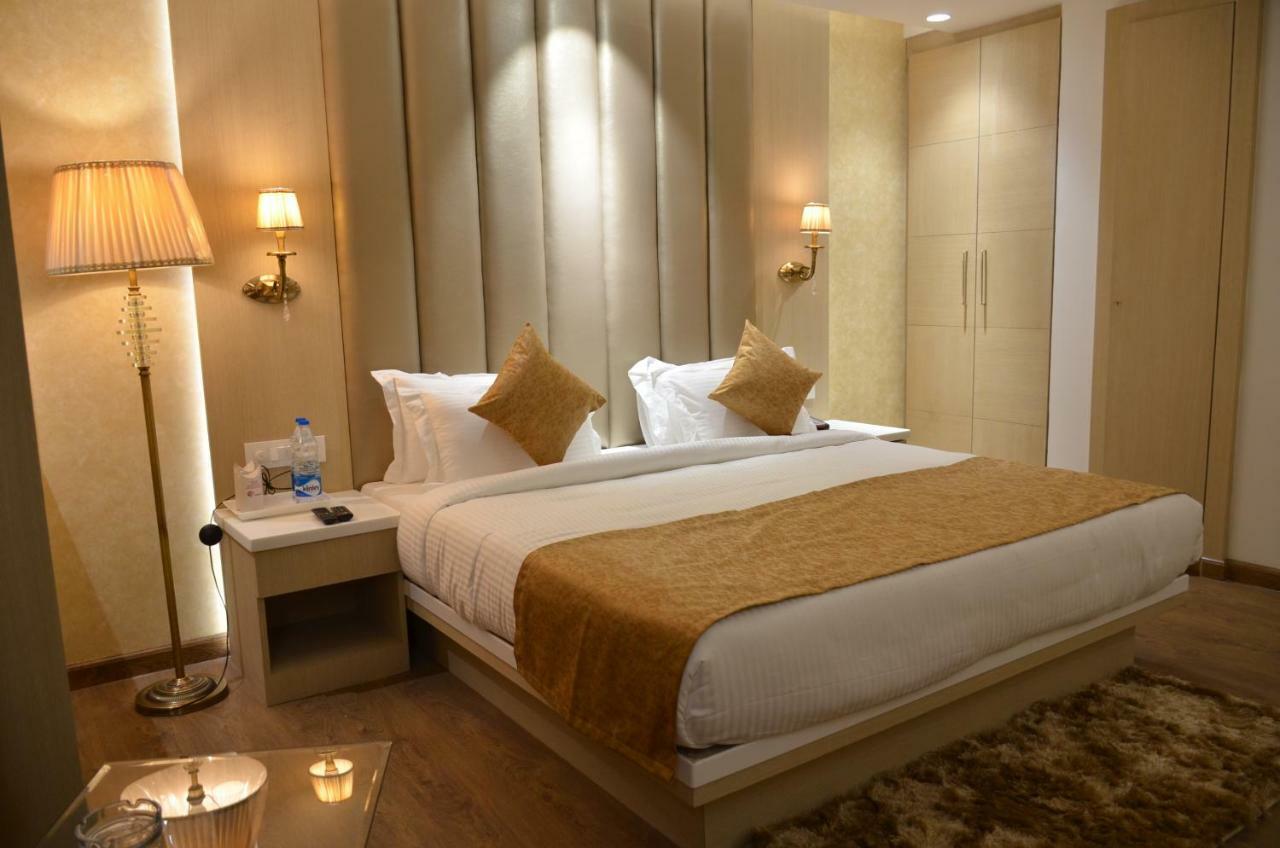 Hotel Radiance Bareilly Exterior photo