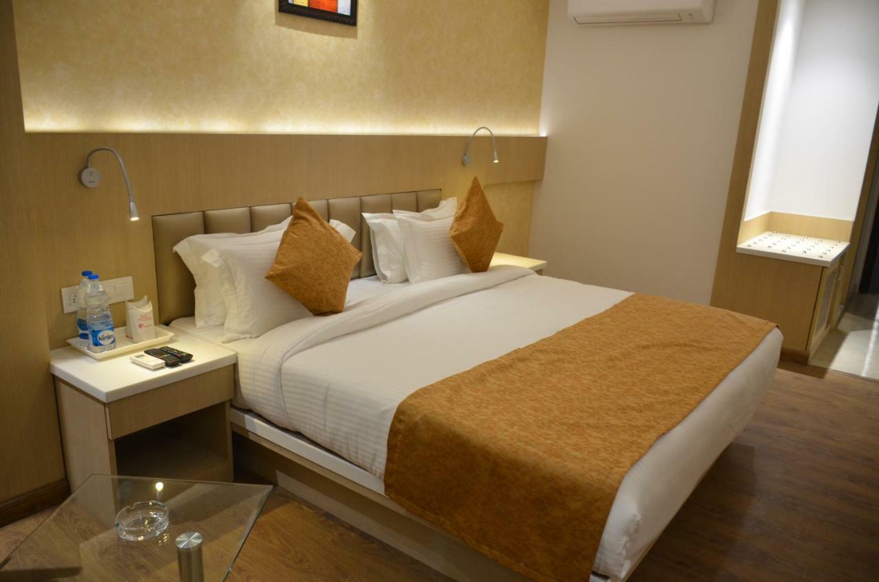 Hotel Radiance Bareilly Exterior photo